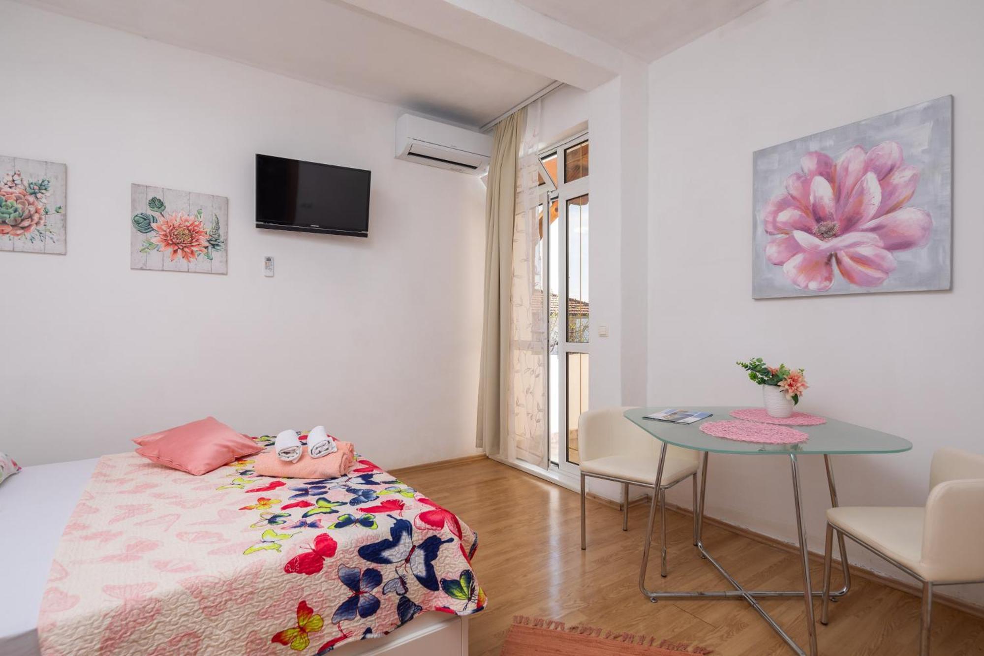 Sky Way Apartment *